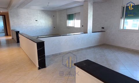 Apartament de închiriat la etajul al șaselea