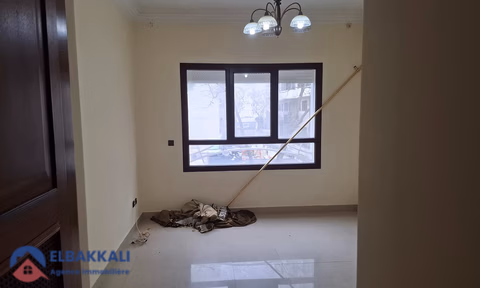 Kaufwohnung mit Balkon im ersten Stock