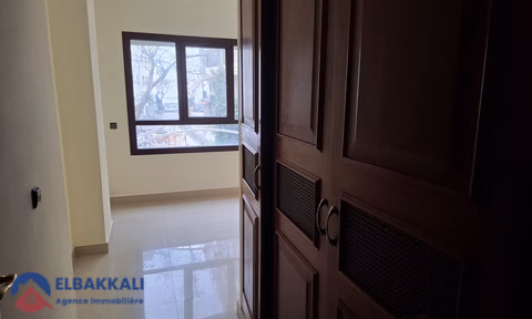 Kaufwohnung mit Balkon im ersten Stock