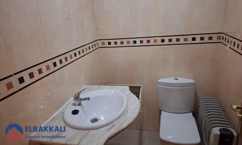 Kaufwohnung mit Balkon im ersten Stock