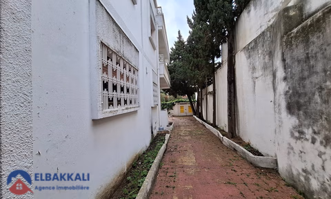 Satılık villa, Tanger Merkez, 6 yatak odası, 340 m².
