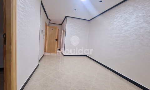 Apartments for Rent in Ksar el-Kebir: 3 Bedrooms with Balcony