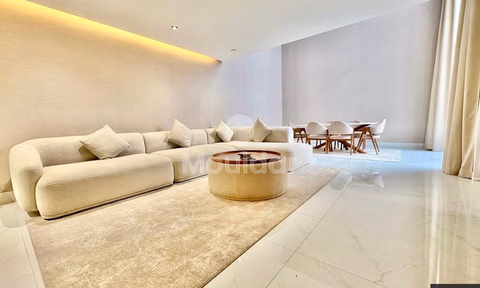 شقة دوبلكس مفروشة للإيجار في فال د'أنفا، الدار البيضاء