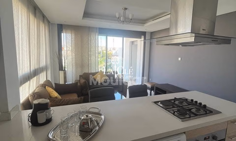 Studio Meublé avec Terrasse à Louer à Aïn Diab, Casablanca