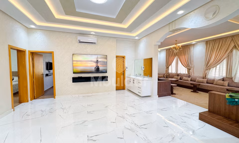 Villa de Luxe à Marrakech avec Piscine et Jardin Éblouissant