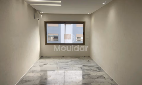 Studio à Louer à Casablanca - Roches Noires, Espace Optimal
