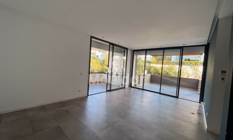 Confortable Appartement 2 Chambres à Louer à Casablanca