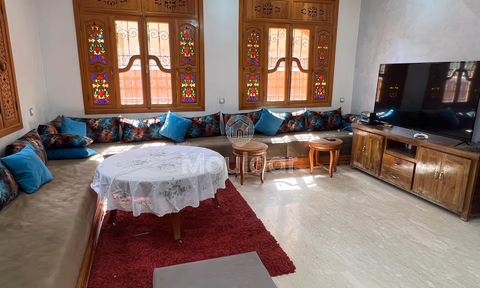 Villa de Luxe à Vendre à Marrakech : 6 Chambres et Piscine