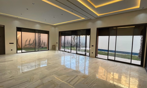 Villa Luxe à Marrakech : 4 Chambres, Piscine et Jardin