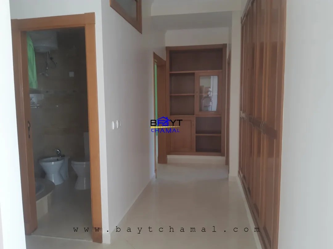 Élégant Appartement à Louer à Tanger - 3 Chambres Spacieuses - Photo 4