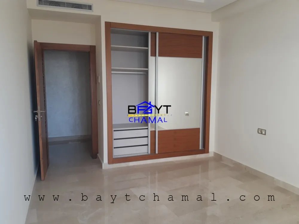 شقة واسعة للبيع في طنجة، 4 غرف نوم، 200م² - Photo 7