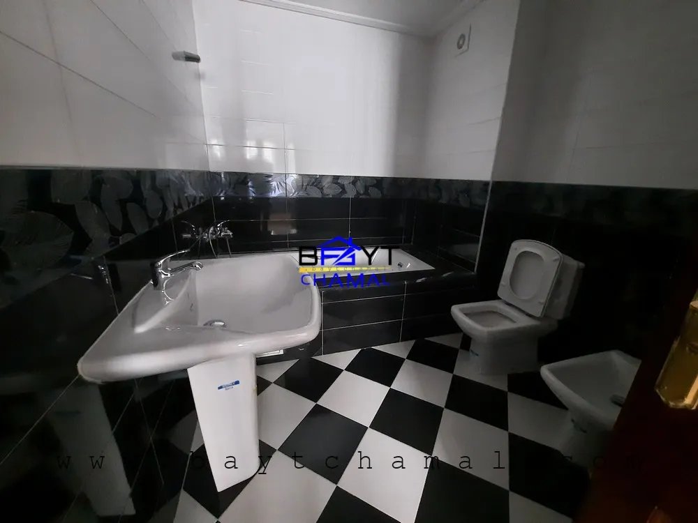 180m² Apartment for Rent in Tangier - Jbel Kbir - Photo 6