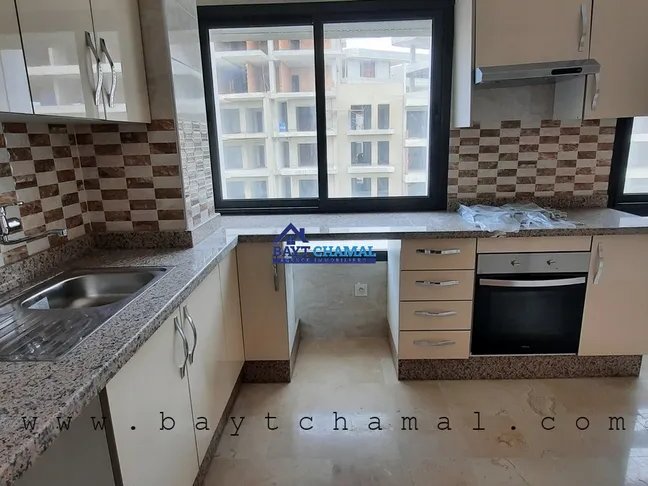 شقة للبيع في طنجة: 76م²، غرفتان، وسط المدينة - Photo 3