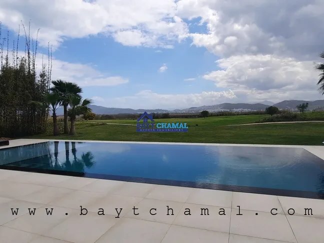 Villa Luxe à Marina Smir : 5 Chambres, Espace Éblouissant - Photo 17