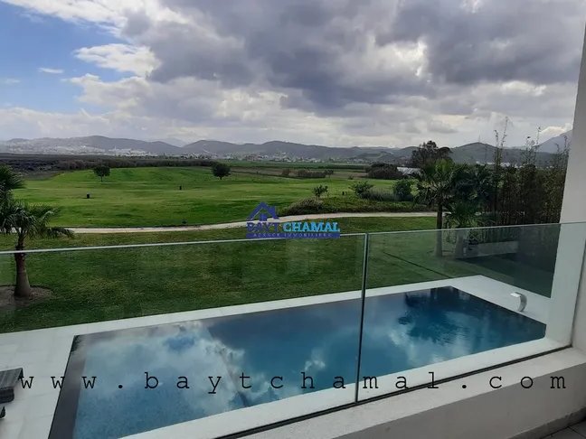 Luxury Villa in Marina Smir: 5 Bedrooms for Sale! - Photo 1