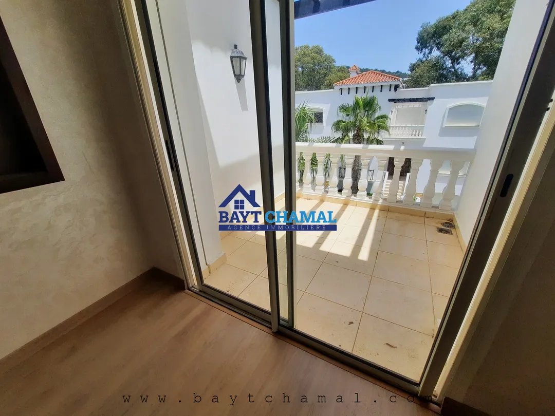 Spacious Villa for Sale in Tangier - Boubana: 4 Bedrooms - Photo 15