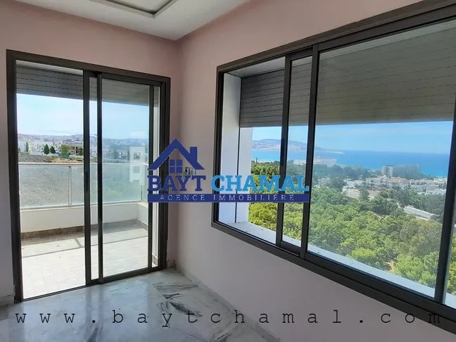 شقة للإيجار في طنجة - مالاباطر: 3 غرف فسيحة - Photo 1