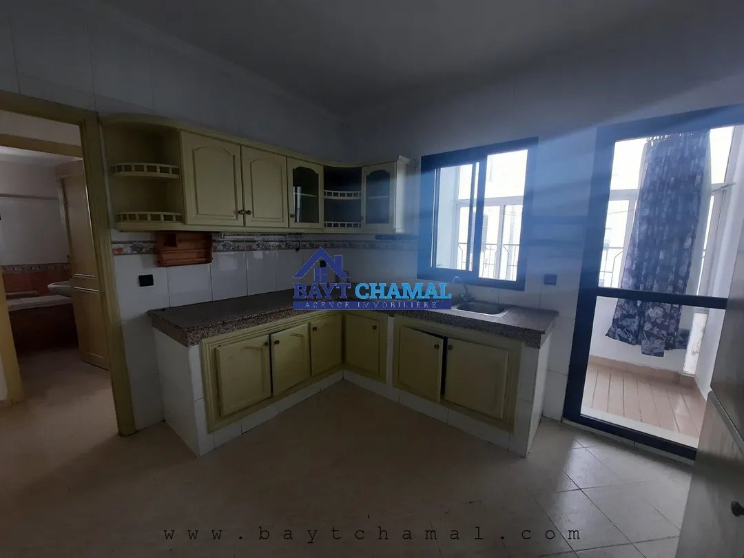 Apartment for Sale in Tangier: 2 Bedrooms, 114m² of Charm - Photo 3