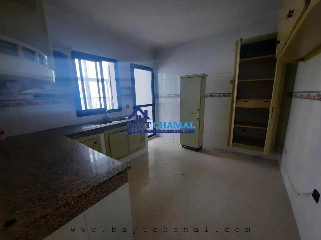 Apartment for Sale in Tangier: 2 Bedrooms, 114m² of Charm - Photo 2