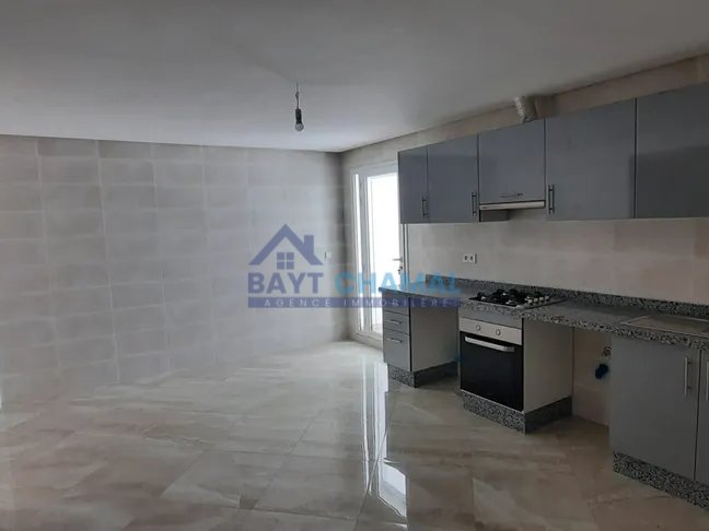 شقة للإيجار في طنجة: واسعة 150م²، 3 غرف نوم - Photo 5