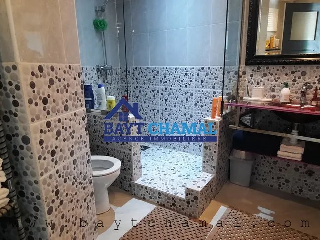 شقة واسعة بغرفتي نوم للبيع في وسط طنجة - Photo 11