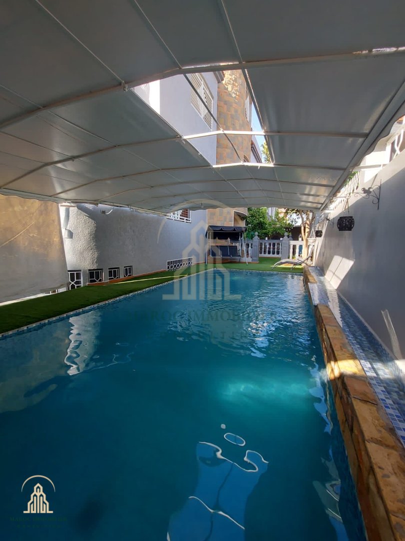 Villa for rent with swimming pool and two floors - Photo 1