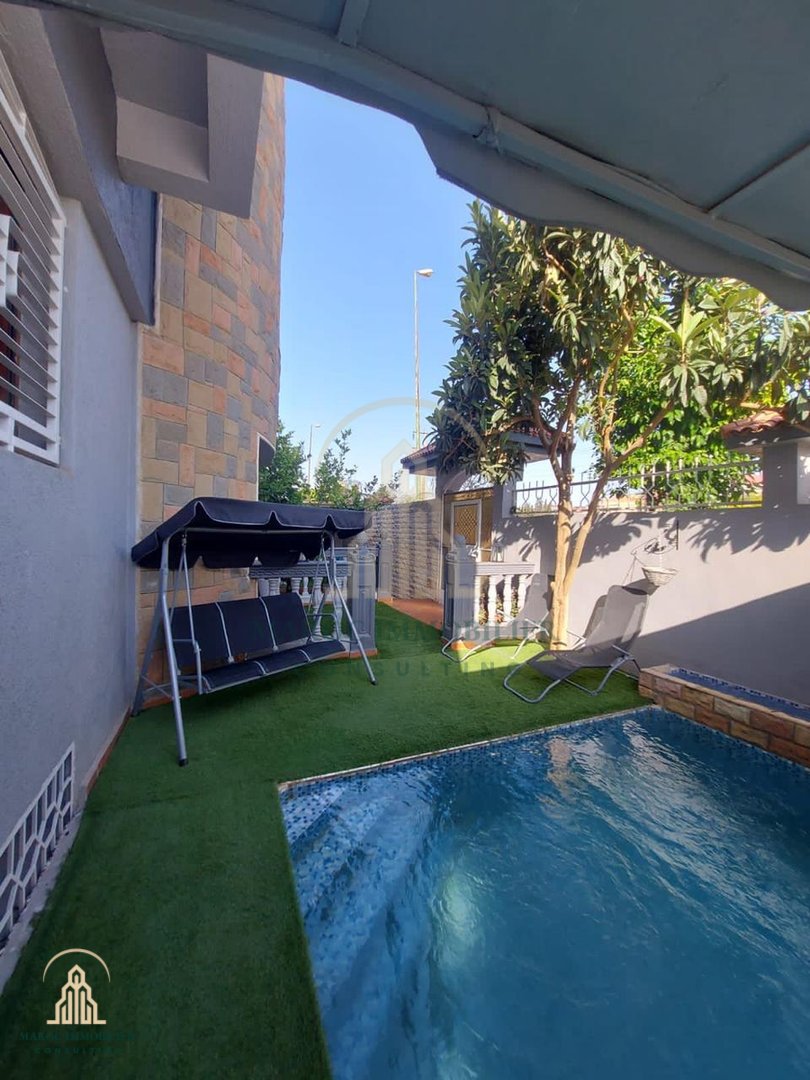 Villa for rent with swimming pool and two floors - Photo 23