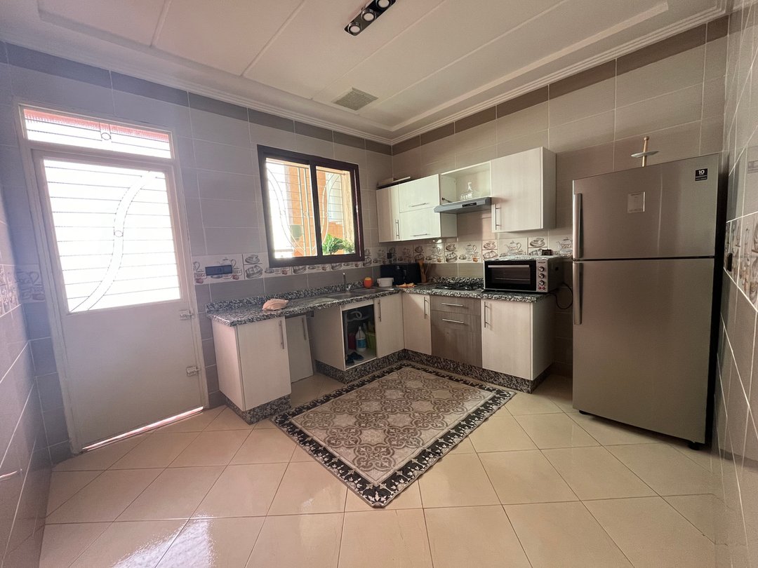 Apartment for rent with balcony - Photo 5