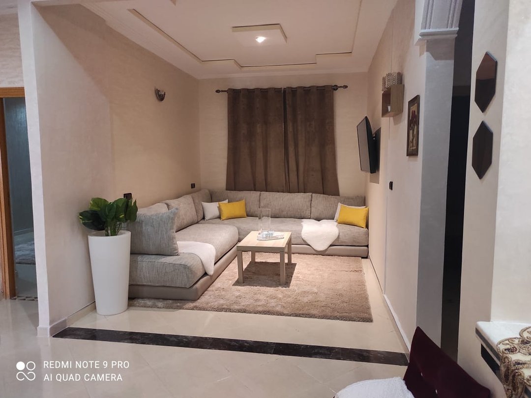 Apartment for rent with balcony - Photo 3