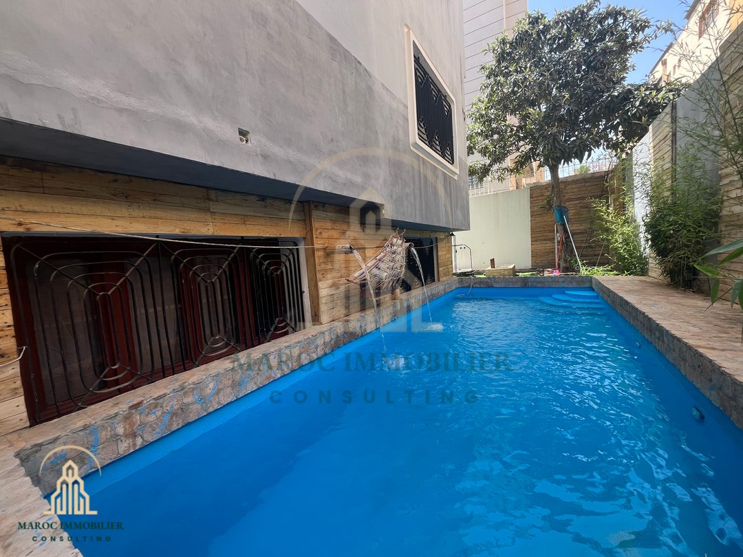 Villa for rent with swimming pool and three floors - Photo 18