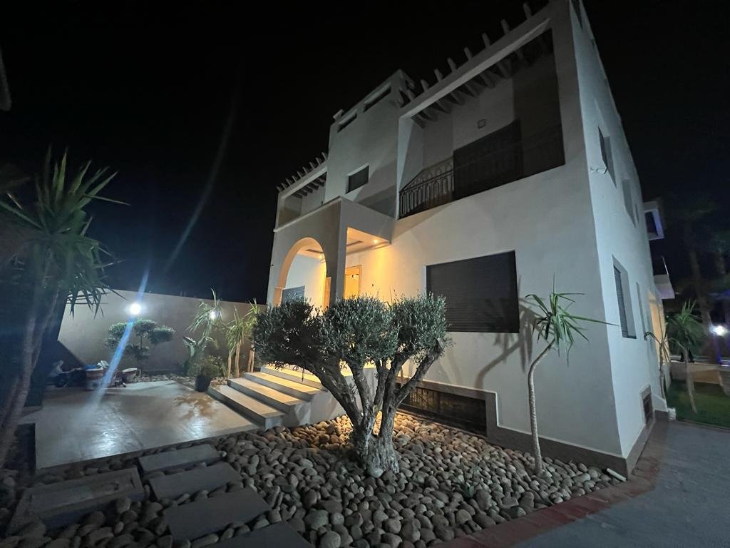 Villa à vendre avec piscine - Photo 11