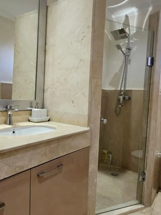 Apartment for sale with terrace - Photo 5