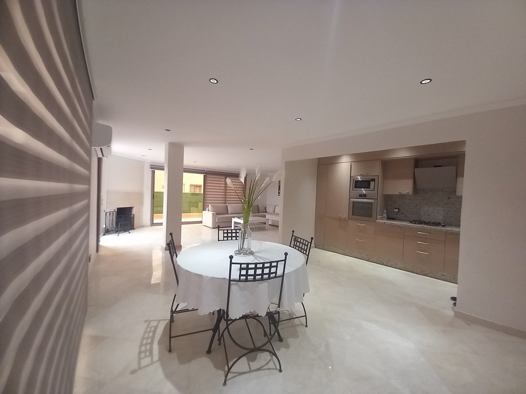 Apartment for sale with terrace - Photo 10