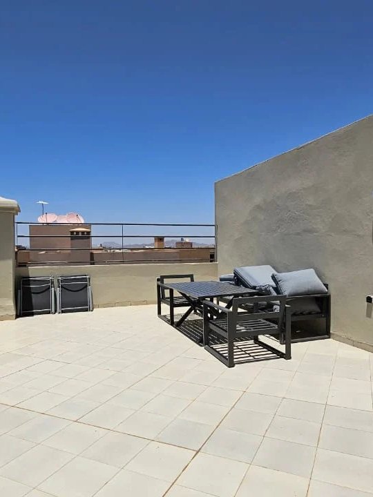 Apartment for sale with terrace - Photo 8
