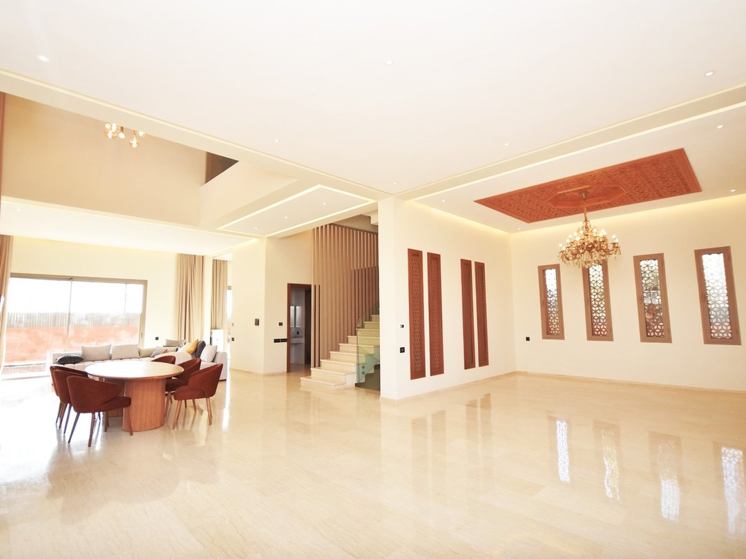 فيلا للبيع مع مسبح - Photo 6