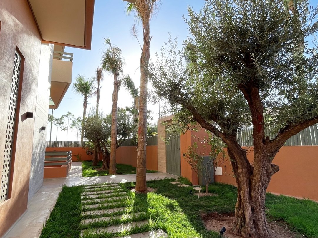 فيلا للبيع مع مسبح - Photo 9