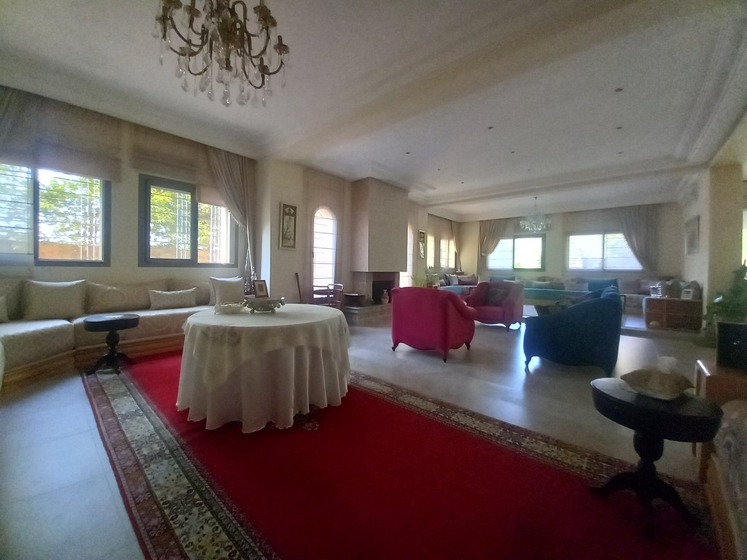 فيلا للبيع مع مسبح - Photo 7