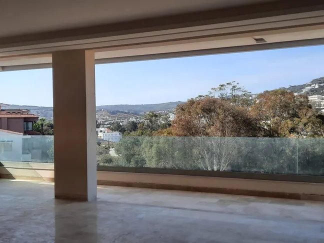 Spacious Apartment for Sale in Tangier - California: 200m² - Photo 1