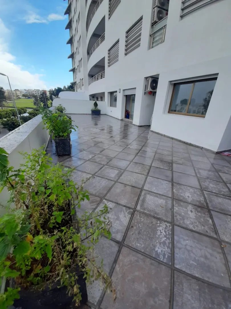 شقة فسيحة في طنجة: 3 غرف للبيع - Photo 2