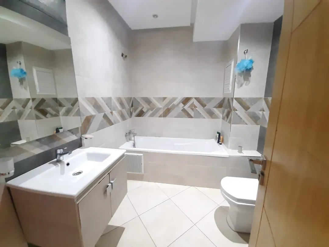 شقة فسيحة في طنجة: 3 غرف للبيع - Photo 5