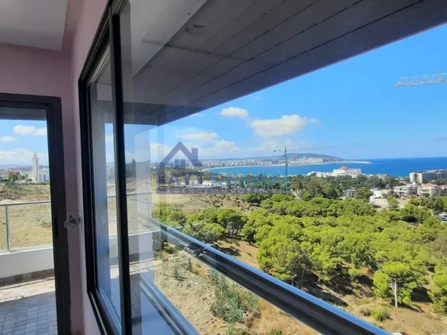 شقة 3 غرف للإيجار في مالاباطا، طنجة - 95م² - Photo 1