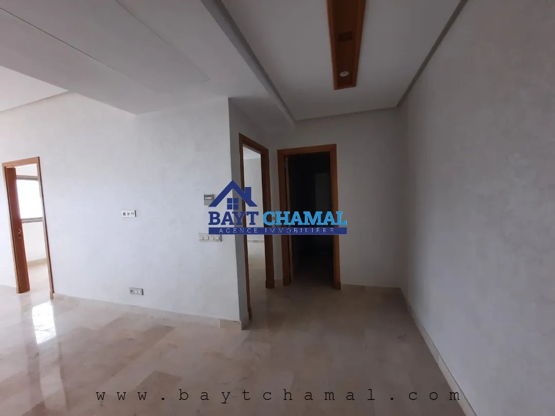 Appartement à Louer à Tanger - Marchan : Espace de Vie Idéal - Photo 3