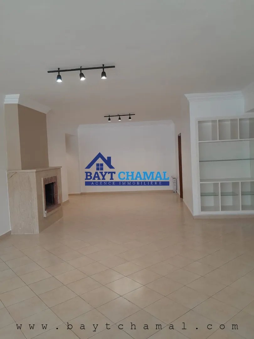 Charmant Appart 3 Ch. à Louer à Tanger - 165m² - Photo 2