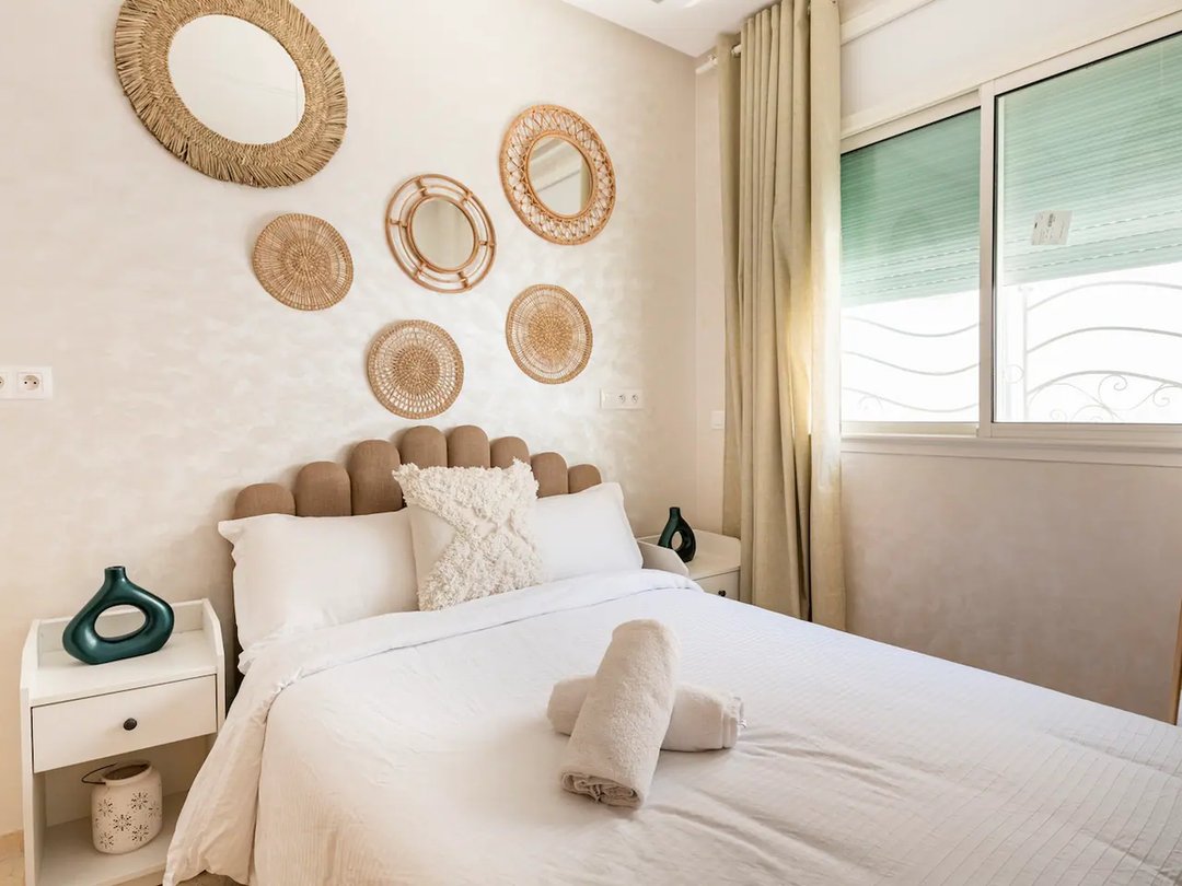 Apartment for rent with balcony - Photo 2