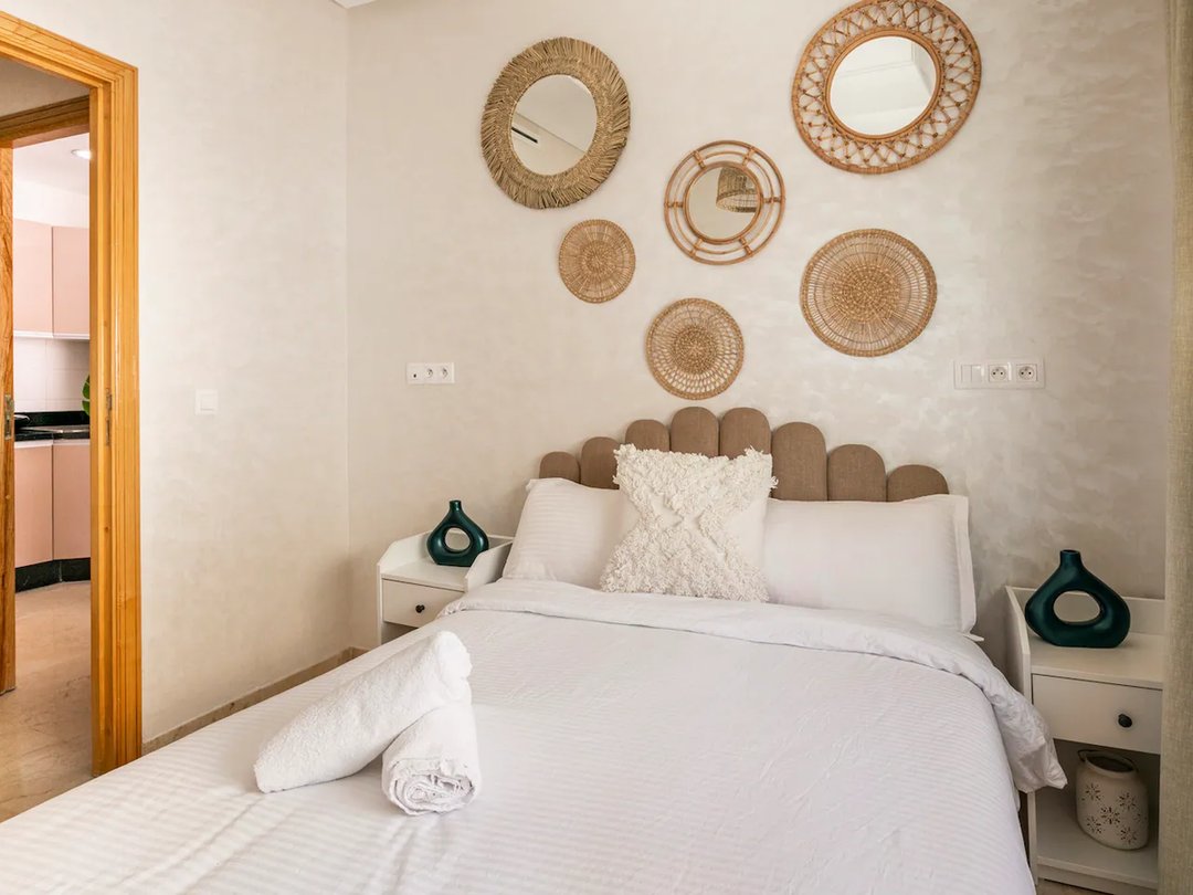 Apartment for rent with balcony - Photo 9