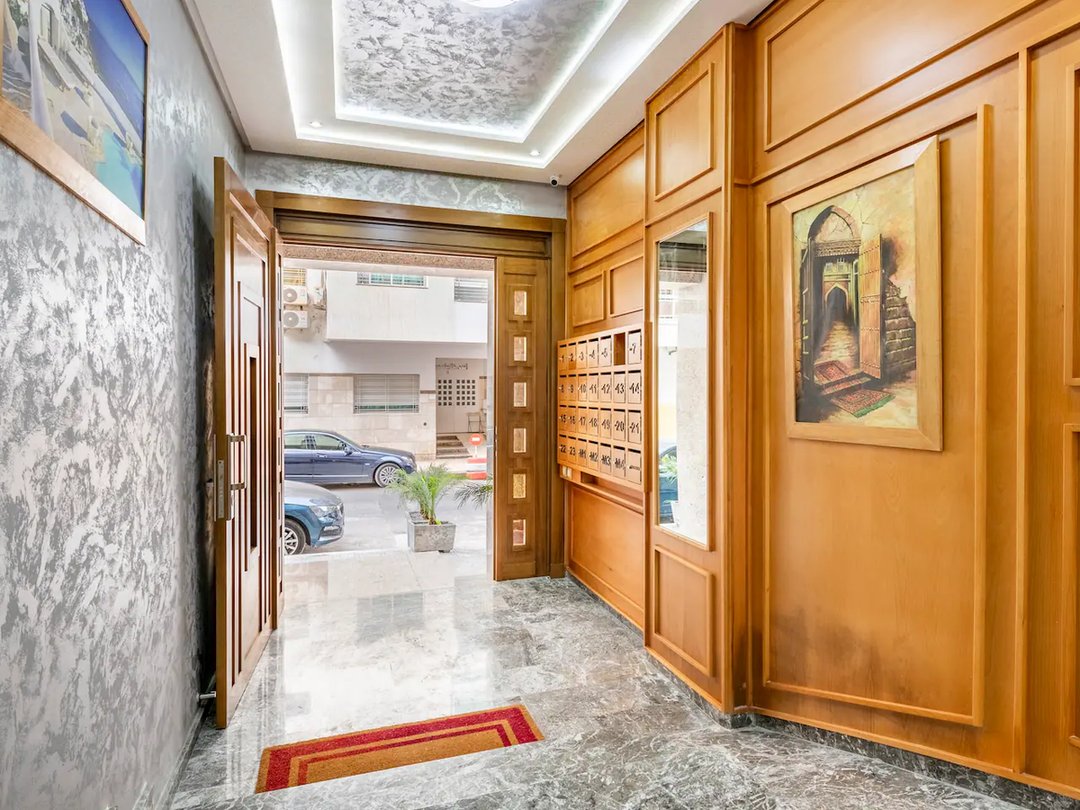 شقة للإيجار مع موقف سيارات في الطابق الأرضي - Photo 10