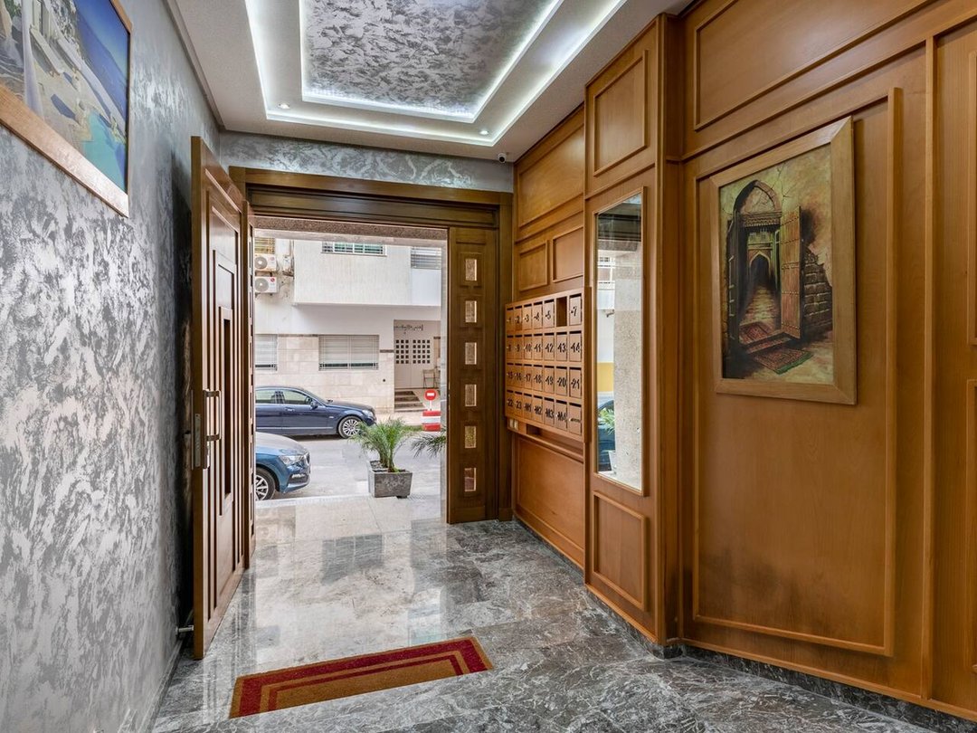 شقة للإيجار مع موقف سيارات في الطابق الأرضي - Photo 10