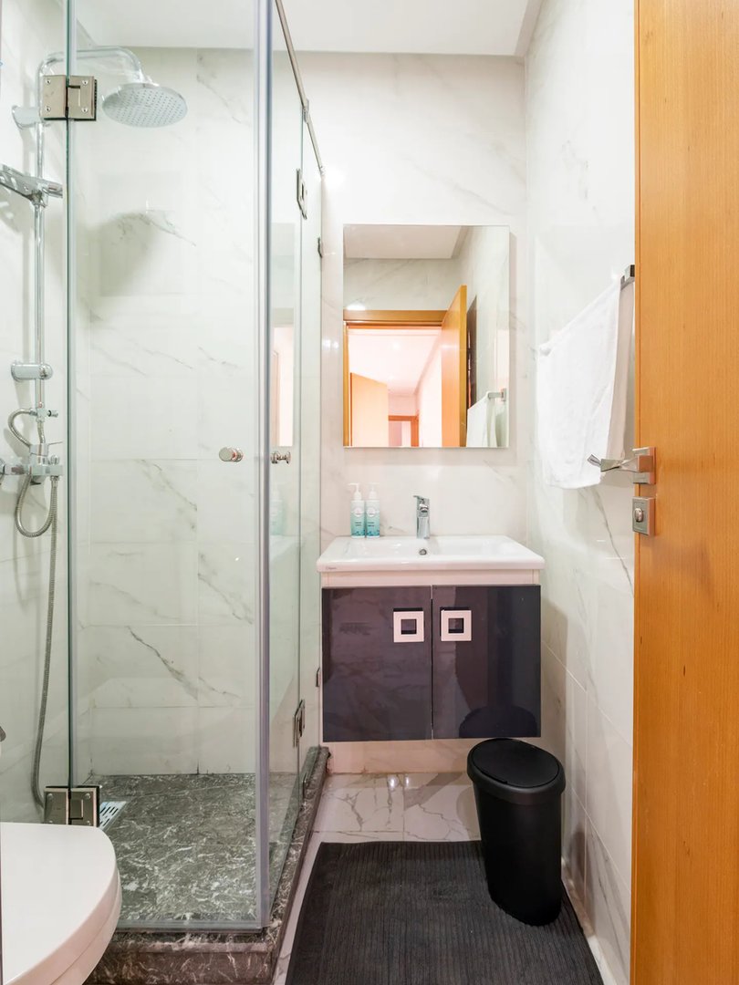 شقة للإيجار مع موقف سيارات في الطابق الأرضي - Photo 12