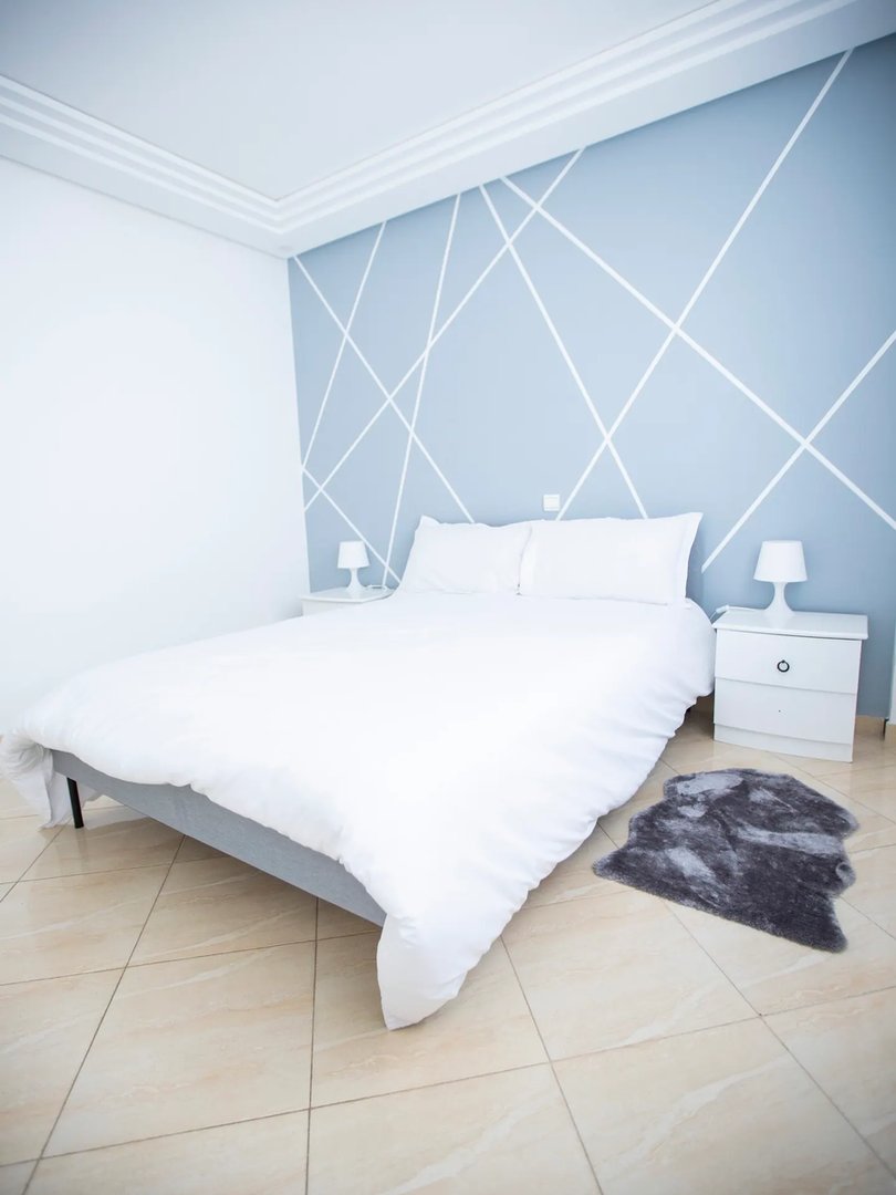 شقة للإيجار مع موقف سيارات في الطابق الأرضي - Photo 4