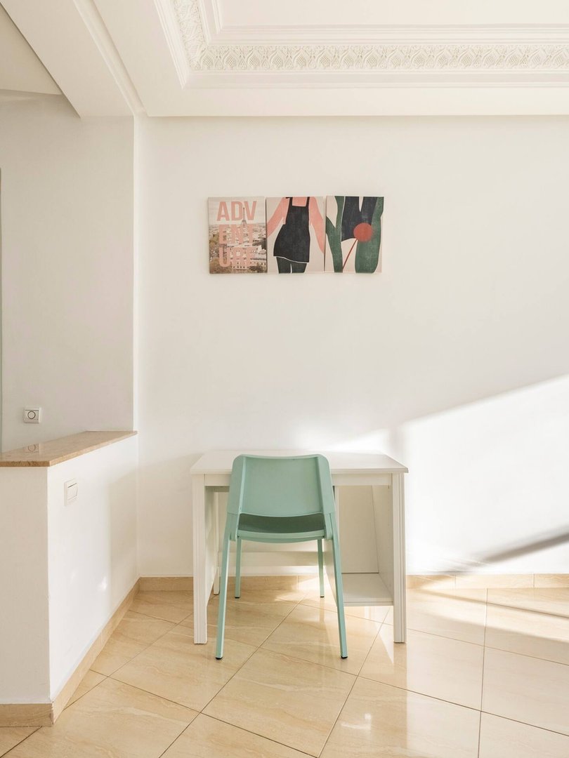 شقة للإيجار مع موقف سيارات في الطابق الأرضي - Photo 29